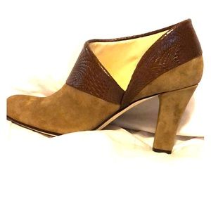 Brand new Marchez Vous sz 10 heeled ankle boots